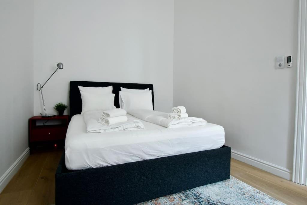 Premium Apartment By Hi5- Anker Apartment ブダペスト エクステリア 写真